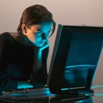 MC_Student_Looking_at_comp